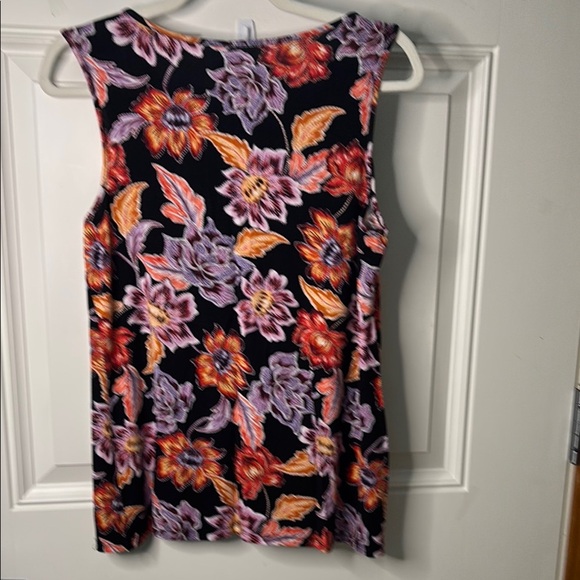 EUC Croft & Barrow Floral Tank Top Blouse - Picture 4 of 4